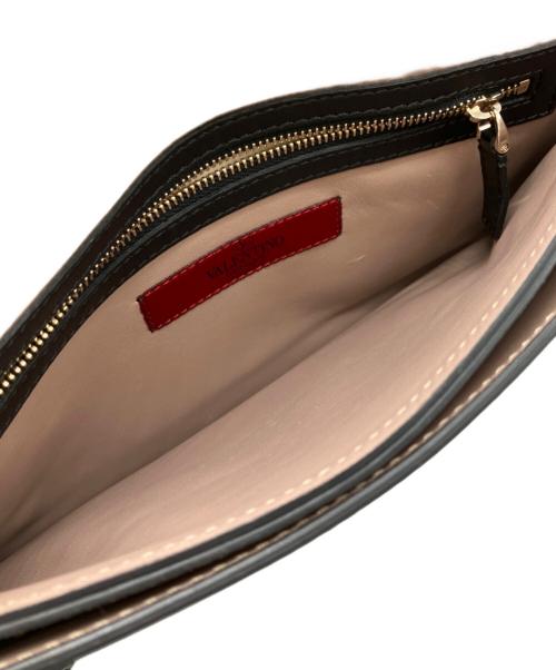 VALENTINO（ヴァレンティノ）VALENTINO (ヴァレンティノ) クラッチバッグ ブラックの古着・服飾アイテム