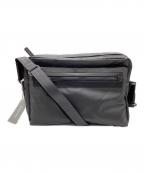 Calvin Klein platinumカルバンクラインプラチナム）の古着「ショルダーバッグ」｜ブラック×グレー