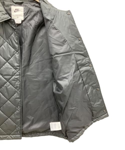 NIKE（ナイキ）NIKE (ナイキ) ライトウェイト キルテッド Therma-FIT 中綿入り ジャケット ブラック サイズ:Mの古着・服飾アイテム