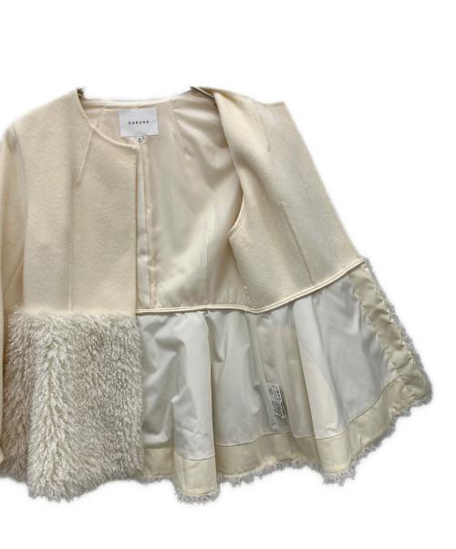 CADUNE（カデュネ）CADUNE (カデュネ) プードルペプラムコート ベージュ サイズ:36の古着・服飾アイテム