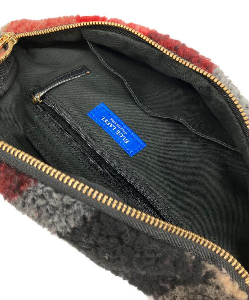 BLUE LABEL CRESTBRIDGE（ブルーレーベルクレストブリッジ）BLUE LABEL CRESTBRIDGE (ブルーレーベルクレストブリッジ) ウエストバッグ グレーの古着・服飾アイテム