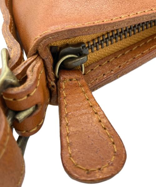 DAKOTA（ダコタ）DAKOTA (ダコタ) レザーショルダーバッグ キャメルの古着・服飾アイテム