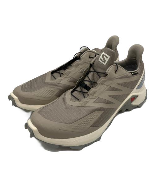 SALOMON（サロモン）SALOMON (サロモン) トレイルランニングシューズ ベージュ サイズ:27 未使用品の古着・服飾アイテム