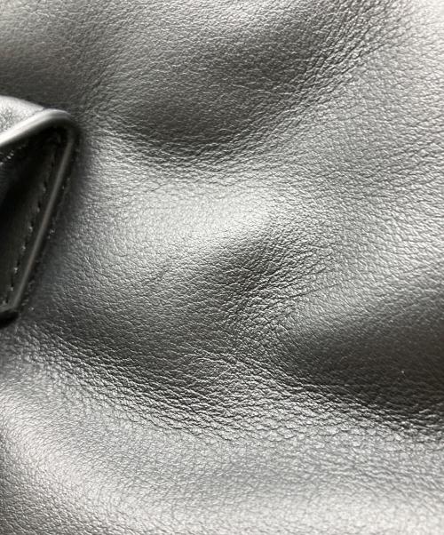 Maison MIHARA YASUHIRO（メゾン ミハラ ヤスヒロ）Maison MIHARA YASUHIRO (メゾン ミハラ ヤスヒロ) Puffer Hand Bag ブラックの古着・服飾アイテム