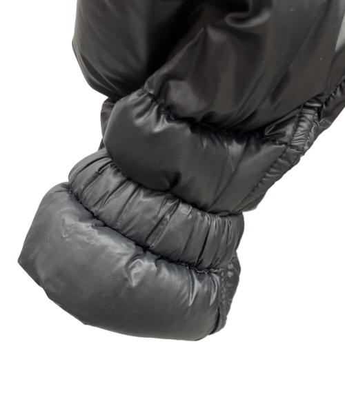 PRADA（プラダ）PRADA (プラダ) 三角プレートダウンジャケット ブラック サイズ:48の古着・服飾アイテム