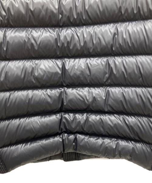 PRADA（プラダ）PRADA (プラダ) 三角プレートダウンジャケット ブラック サイズ:48の古着・服飾アイテム