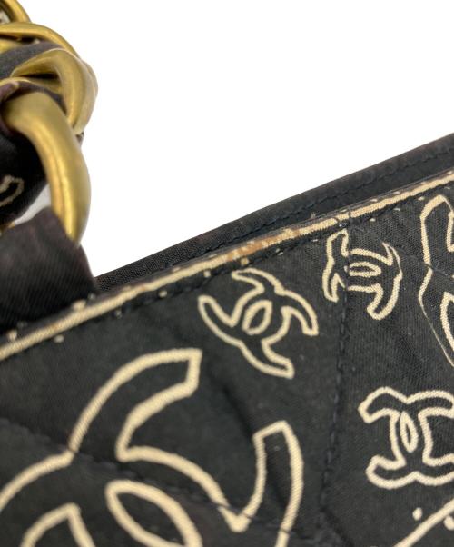 CHANEL（シャネル）CHANEL (シャネル) バンダナ型キルティングトートバッグ ブラックの古着・服飾アイテム