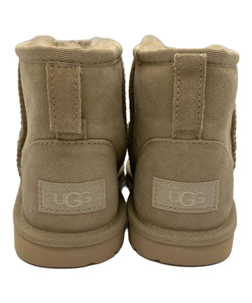 UGG（アグ）UGG (アグ) ブーツ ベージュ サイズ:21の古着・服飾アイテム