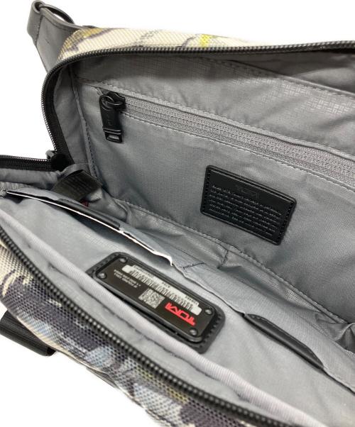 TUMI（トゥミ）TUMI (トゥミ) ALPHA イースト・ウエスト・スリングの古着・服飾アイテム
