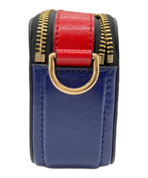 MARC JACOBS（マークジェイコブズ）MARC JACOBS (マークジェイコブズ) ショルダーバッグ ホワイト×レッドの古着・服飾アイテム