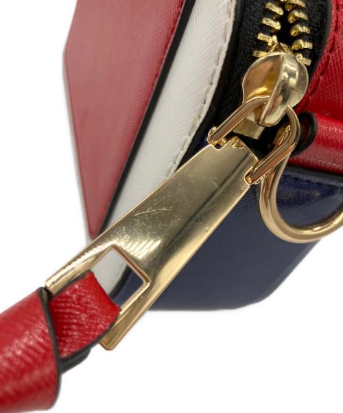 MARC JACOBS（マークジェイコブズ）MARC JACOBS (マークジェイコブズ) ショルダーバッグ ホワイト×レッドの古着・服飾アイテム