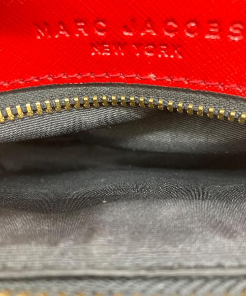 MARC JACOBS（マークジェイコブズ）MARC JACOBS (マークジェイコブズ) ショルダーバッグ ホワイト×レッドの古着・服飾アイテム