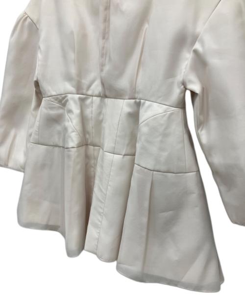 SEVEN TEN by MIHO KAWAHITO（セブン テン バイ ミホ カワヒト）SEVEN TEN by MIHO KAWAHITO (セブン テン バイ ミホ カワヒト) シアーオーガンジーコート ホワイト×ベージュ サイズ:ＸＳ 未使用品の古着・服飾アイテム