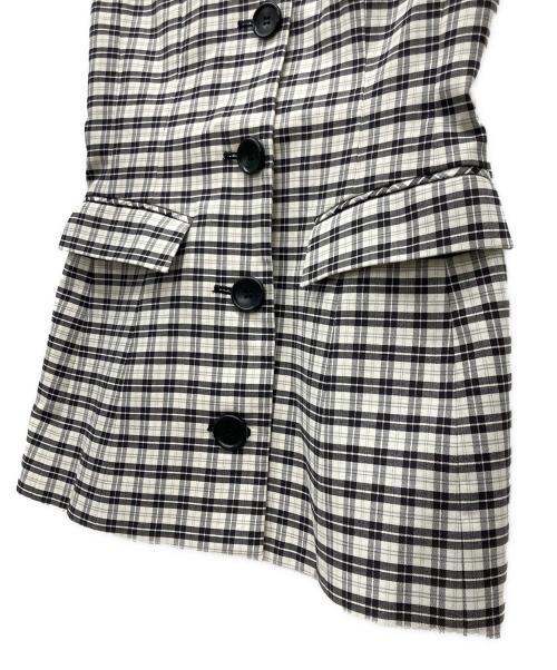 SEVEN TEN by MIHO KAWAHITO（セブン テン バイ ミホ カワヒト）SEVEN TEN by MIHO KAWAHITO (セブン テン バイ ミホ カワヒト) スクエアネックジレ ブラック×ホワイト サイズ:Sの古着・服飾アイテム