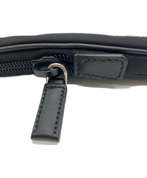 PRADA（プラダ）PRADA (プラダ) タブレットポーチ ブラック サイズ:縦27cm 横34cm 厚み3cmの古着・服飾アイテム