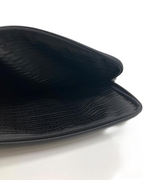 PRADA（プラダ）PRADA (プラダ) タブレットポーチ ブラック サイズ:縦27cm 横34cm 厚み3cmの古着・服飾アイテム