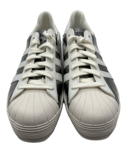 PRADA（プラダ）PRADA (プラダ) adidas (アディダス) ローカットスニーカー シルバー×ホワイト サイズ:27.5㎝ 未使用品の古着・服飾アイテム