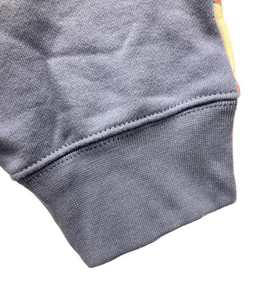 little sunny bite（リトルサニーバイト）little sunny bite (リトルサニーバイト) STRANGER THINGS (ストレンジャーシングス) スウェット グレー×イエロー サイズ:Mの古着・服飾アイテム