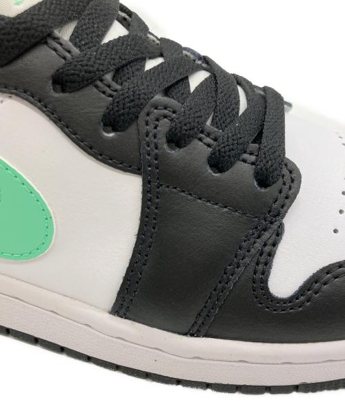 NIKE（ナイキ）NIKE (ナイキ) AIR JORDAN 1LOW ホワイト×ブラック✕ライトグリーン サイズ:25の古着・服飾アイテム