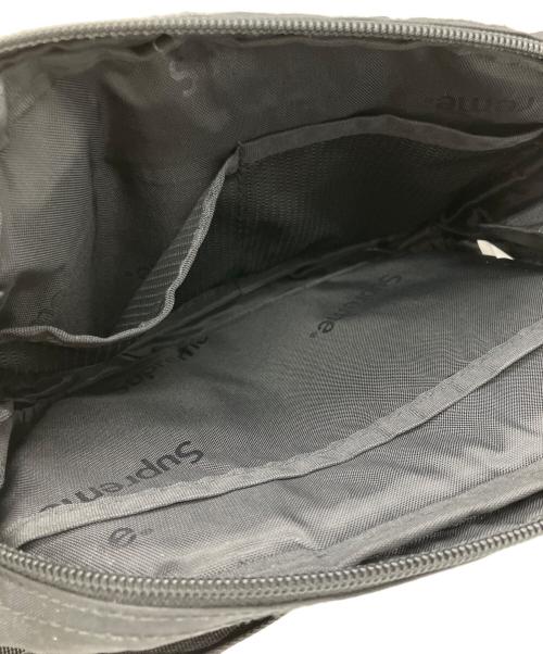 SUPREME（シュプリーム）SUPREME (シュプリーム) ショルダーバッグ ブラックの古着・服飾アイテム