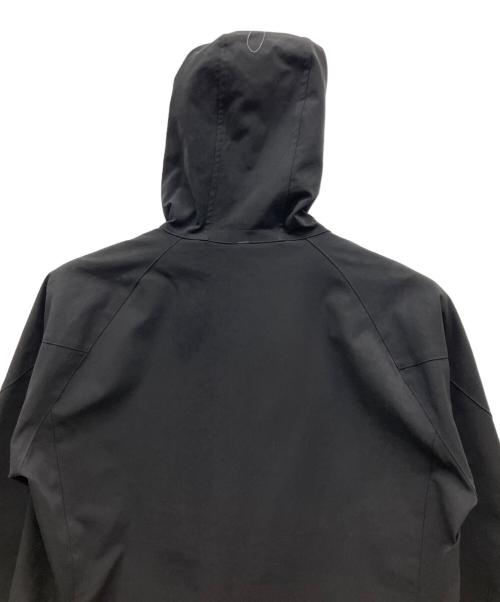 ROGER EGGER（ロジャーエーガー）ROGER EGGER (ロジャーエーガー) フーデッドジャケット ブラック サイズ:S 未使用品の古着・服飾アイテム