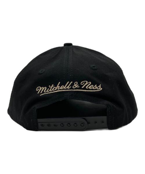 Travis Scott（トラヴィススコット）Travis Scott (トラヴィススコット) MITCHELL & NESS (ミッチェルアンドネス) キャップ ブラックの古着・服飾アイテム