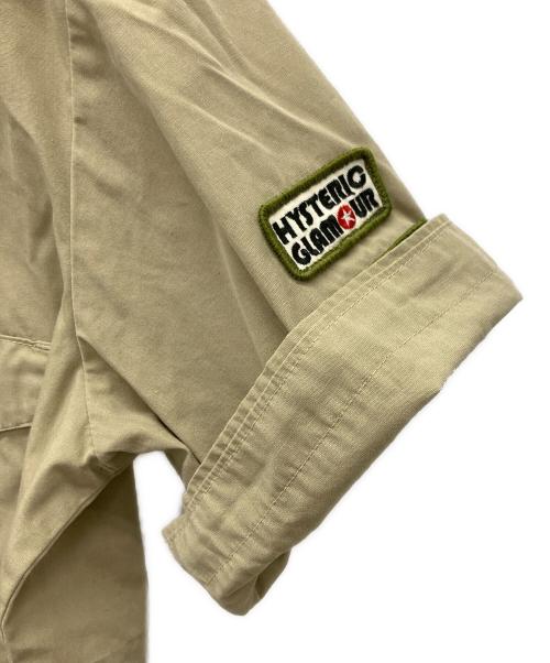 Hysteric Glamour（ヒステリックグラマー）Hysteric Glamour (ヒステリックグラマー) ワッペン付きワークシャツ ベージュ サイズ:不明の古着・服飾アイテム