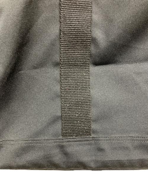 CarHartt（カーハート）CarHartt (カーハート) ボストンバッグ ブラックの古着・服飾アイテム