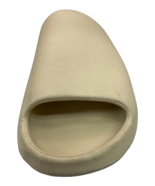 adidas（アディダス）adidas (アディダス) YEEZY SLIDE アイボリー サイズ:27.5の古着・服飾アイテム