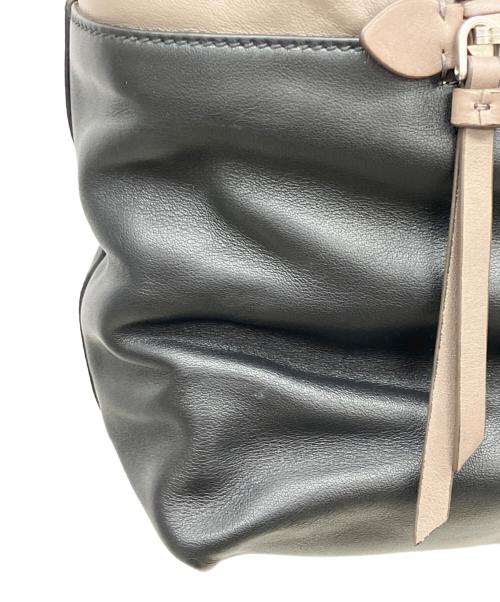 MIU MIU（ミュウミュウ）MIU MIU (ミュウミュウ) ハンドバッグの古着・服飾アイテム