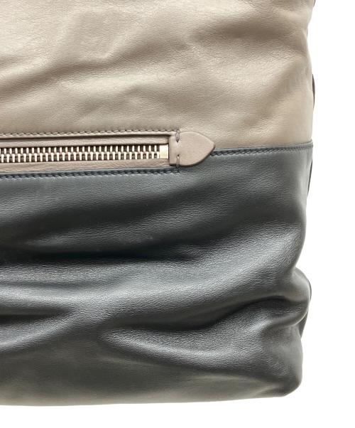 MIU MIU（ミュウミュウ）MIU MIU (ミュウミュウ) ハンドバッグの古着・服飾アイテム