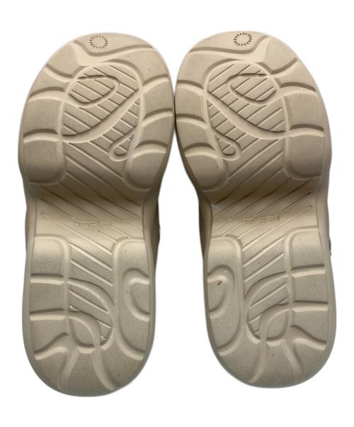 UGG（アグ）UGG (アグ) 厚底サンダル ベージュ サイズ:W6の古着・服飾アイテム