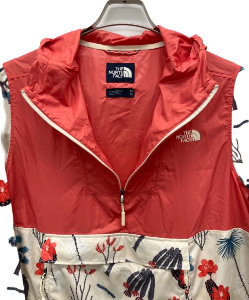 THE NORTH FACE（ザ ノース フェイス）THE NORTH FACE (ザ ノース フェイス) アノラックパーカー ピンク×ホワイト サイズ:Ｍの古着・服飾アイテム