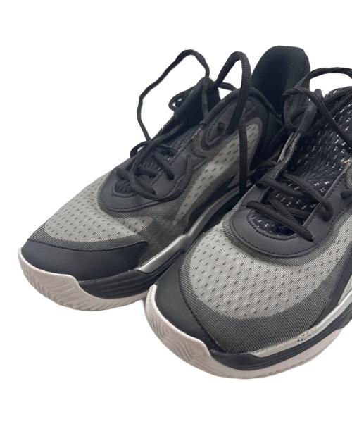 UNDER ARMOUR（アンダーアーマー）UNDER ARMOUR (アンダーアーマー) バスケットボールシューズ グレー×ブラック サイズ:31cmの古着・服飾アイテム