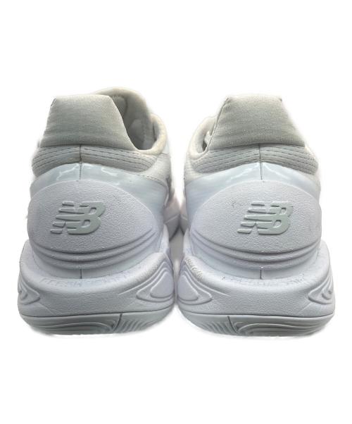 NEW BALANCE（ニューバランス）NEW BALANCE (ニューバランス) バスケットボールシューズ ホワイト サイズ:31cmの古着・服飾アイテム