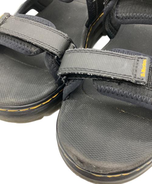 Dr.Martens（ドクターマーチン）Dr.Martens (ドクターマーチン) マルチストラップサンダル ブラック サイズ:UK7の古着・服飾アイテム