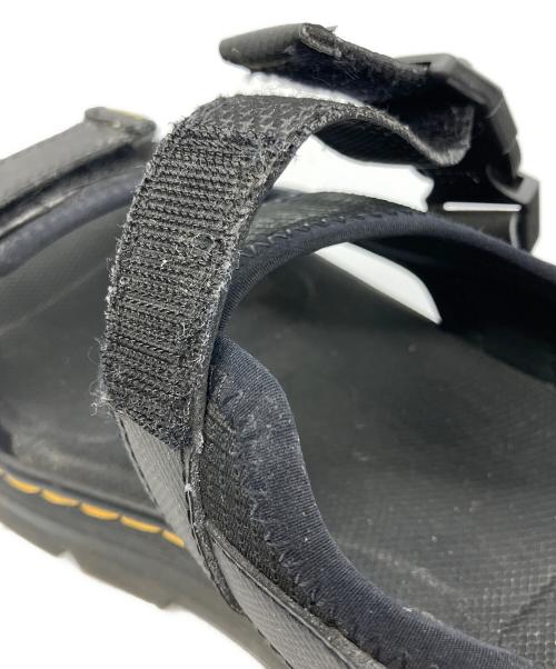 Dr.Martens（ドクターマーチン）Dr.Martens (ドクターマーチン) マルチストラップサンダル ブラック サイズ:UK7の古着・服飾アイテム