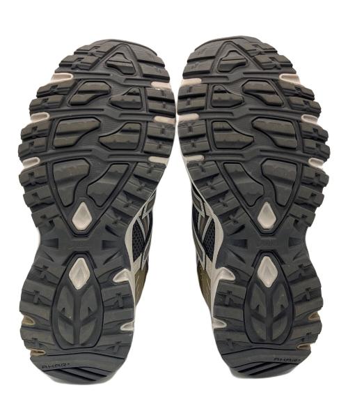 asics（アシックス）asics (アシックス) ローカットスニーカー ブラウン×ホワイト サイズ:24cmの古着・服飾アイテム