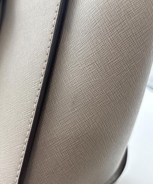 MICHAEL KORS（マイケル・コース）MICHAEL KORS (マイケル・コース) 2WAYショルダーバッグ ライトグレーの古着・服飾アイテム