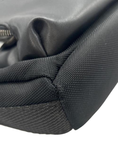 TUMI（トゥミ）TUMI (トゥミ) ショルダーバッグ ブラックの古着・服飾アイテム