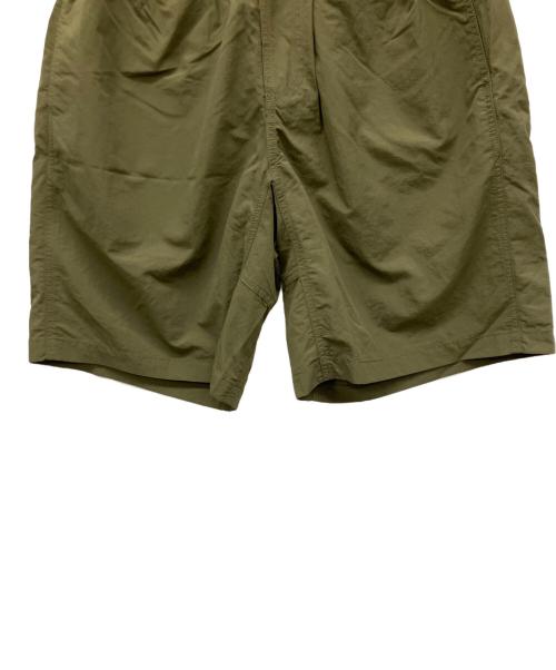 GRAMICCI（グラミチ）GRAMICCI (グラミチ) URBAN RESEARCH (アーバンリサーチ) LOWERCASE NYLON LOOSE SHORT オリーブ サイズ:ASIA Mの古着・服飾アイテム