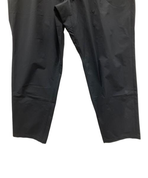GRAMICCI（グラミチ）GRAMICCI (グラミチ) URBAN RESEARCH (アーバンリサーチ) SOLOTEXギャバストレッチPANTS ブラック サイズ:ASIA XLの古着・服飾アイテム