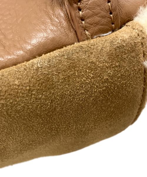 UGG（アグ）UGG (アグ) スウェードリュック ブラウン×ホワイトの古着・服飾アイテム
