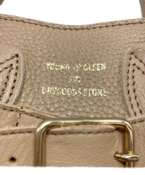YOUNG & OLSEN The DRYGOODS STORE（ヤングアンドオルセン ザ ドライグッズストア）YOUNG & OLSEN The DRYGOODS STORE (ヤングアンドオルセン ザ ドライグッズストア) ハンドバッグ ベージュの古着・服飾アイテム