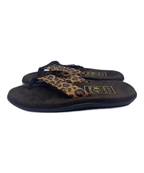 ISLAND SLIPPER（アイランドスリッパ）ISLAND SLIPPER (アイランドスリッパ) トングサンダル ブラウン サイズ:25 未使用品の古着・服飾アイテム