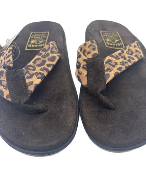 ISLAND SLIPPER（アイランドスリッパ）ISLAND SLIPPER (アイランドスリッパ) トングサンダル ブラウン サイズ:25 未使用品の古着・服飾アイテム