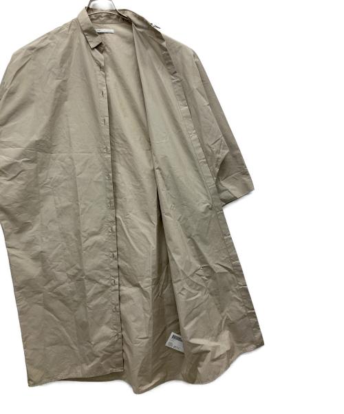 The shirts（ザシャツ）The shirts (ザシャツ) 半袖ワンピース ベージュ サイズ:2の古着・服飾アイテム