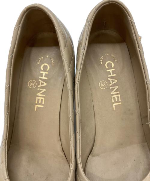 CHANEL（シャネル）CHANEL (シャネル) パンプス ベージュ×ブラック サイズ:36　1/2の古着・服飾アイテム