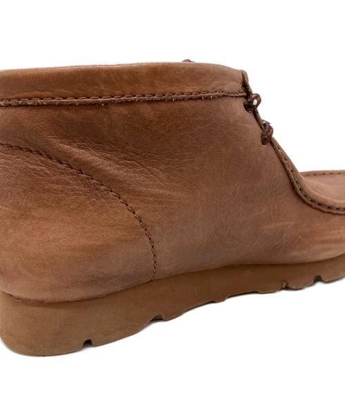 CLARKS（クラークス）CLARKS (クラークス) ワラビーブーツ ブラウン サイズ:26.5の古着・服飾アイテム