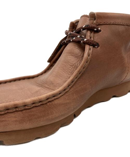 CLARKS（クラークス）CLARKS (クラークス) ワラビーブーツ ブラウン サイズ:26.5の古着・服飾アイテム
